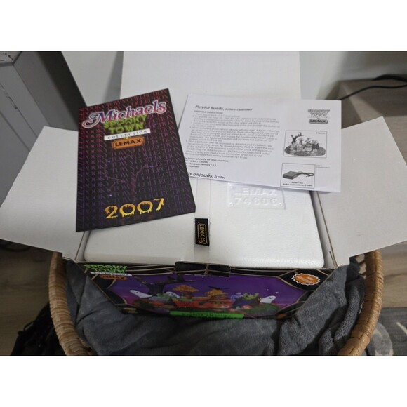 Brand New 2007 LEMAX PLAYFUL SPIRITS SpookyTown TableDecor Battery Halloween NiB - Picture 3 of 5